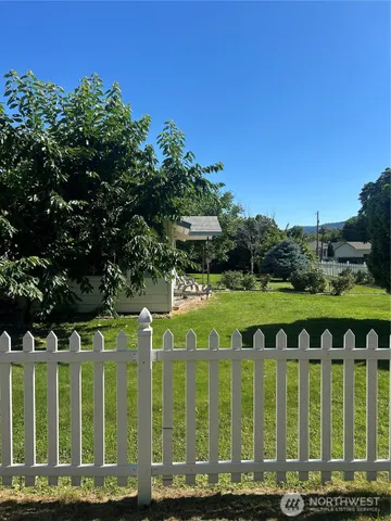 $215,000 | 517 Juniper Street, Oroville, WA 98844