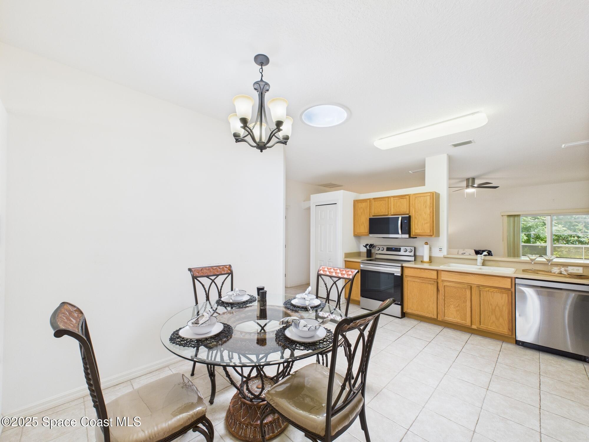 826 Riviera Avenue Sebastian, FL 32958 - Photo 26 of 35 CAM02441G0-PR0227-STILL011