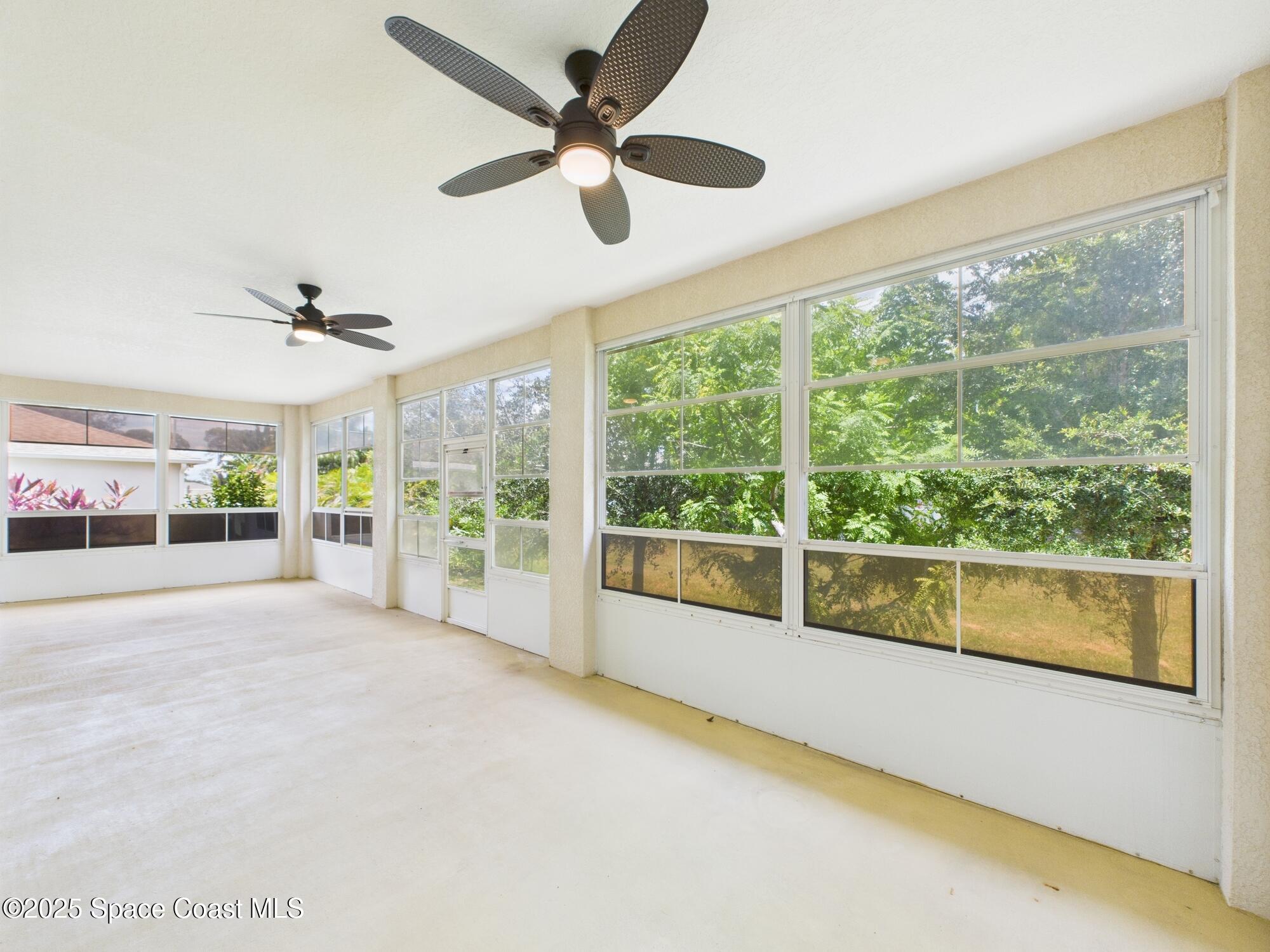 826 Riviera Avenue Sebastian, FL 32958 - Photo 3 of 35 CAM02441G0-PR0227-STILL034