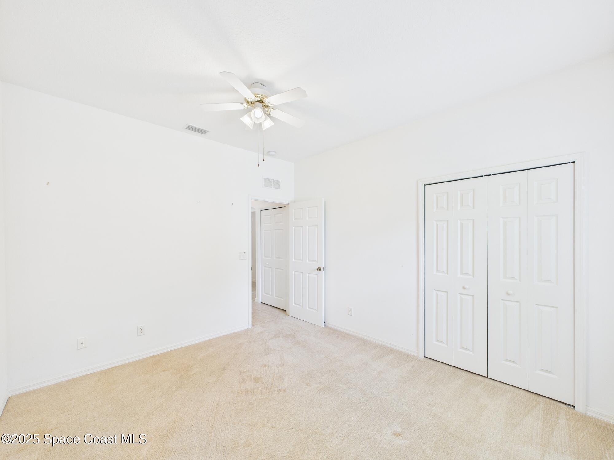 826 Riviera Avenue Sebastian, FL 32958 - Photo 4 of 35 CAM02441G0-PR0227-STILL033
