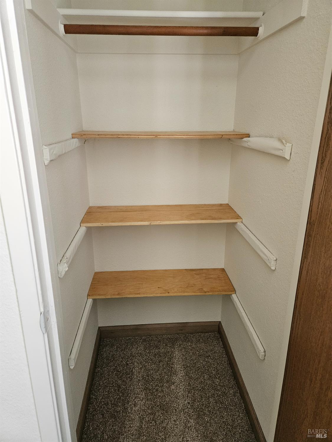 1930 Grande Circle, Unit 72 Fairfield, CA 94533 - Photo 29 of 34 a view of entryway