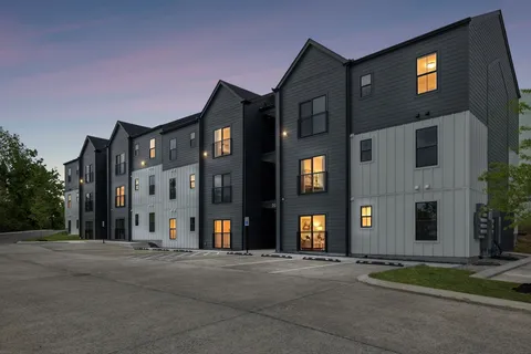 $430,000 | 600 East Trinity Lane, Unit 108, Nashville, TN 37207