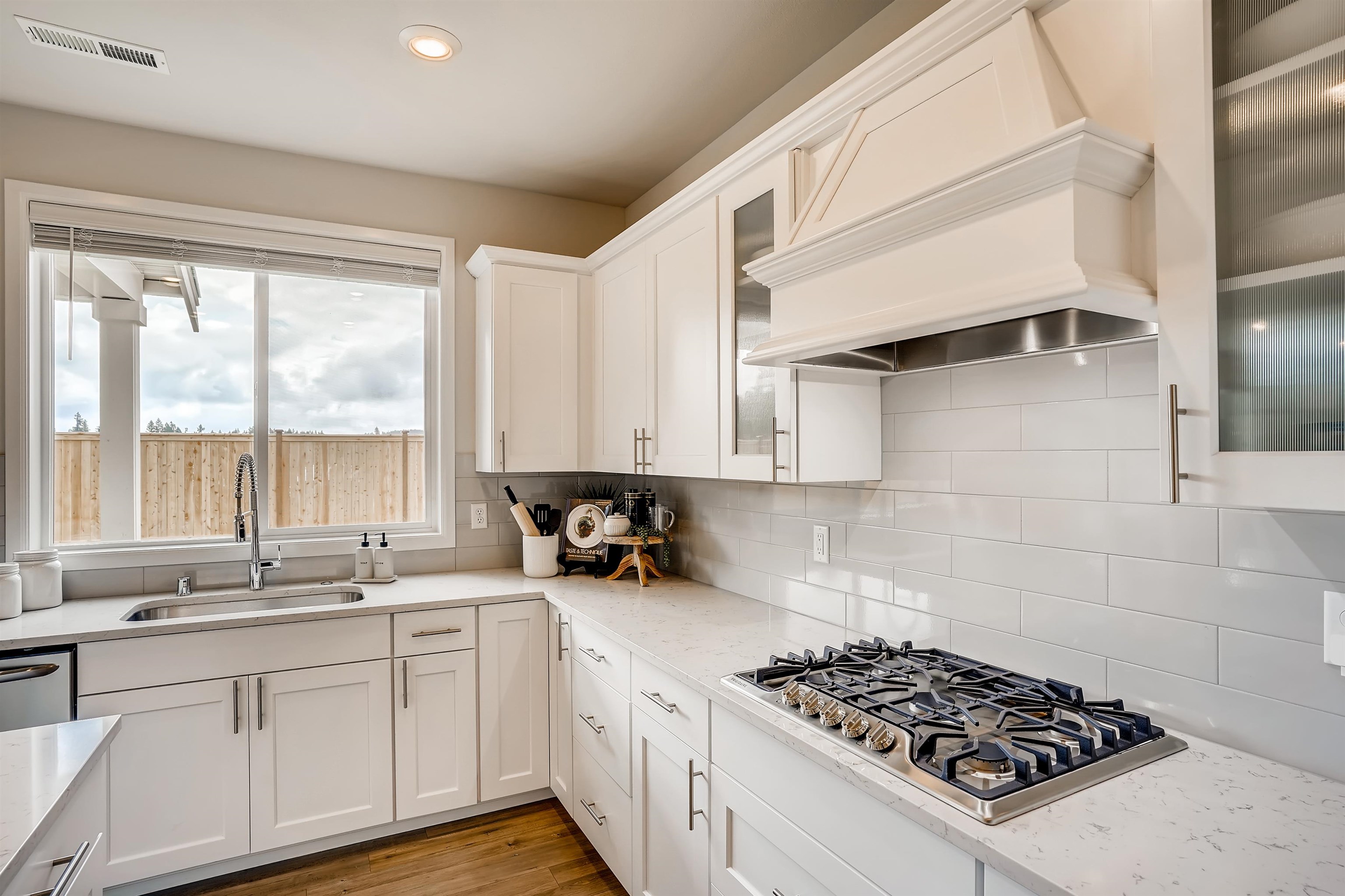 4115 West Howesdale Road Spokane, WA 99208 - Photo 5 of 23
