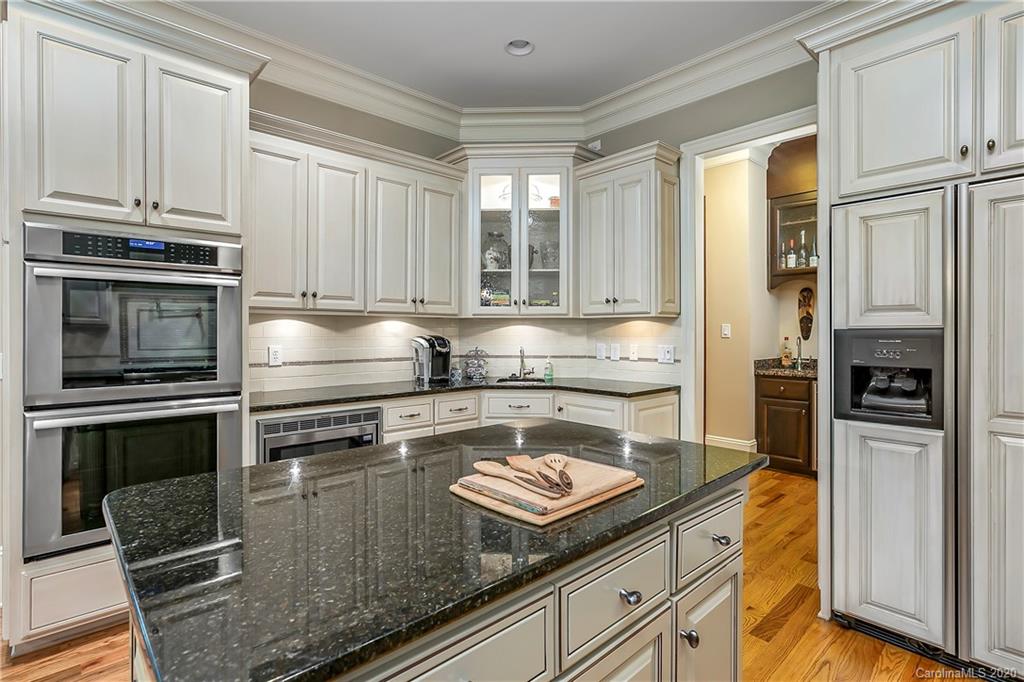 3620 Sharon View Road, Unit 2 Charlotte, NC 28210 - Photo 12 of 48 Gallery Image 12