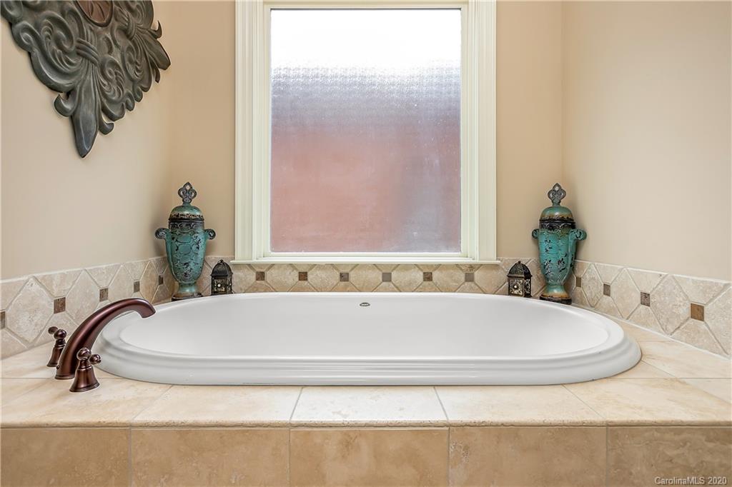 3620 Sharon View Road, Unit 2 Charlotte, NC 28210 - Photo 17 of 48 Gallery Image 17