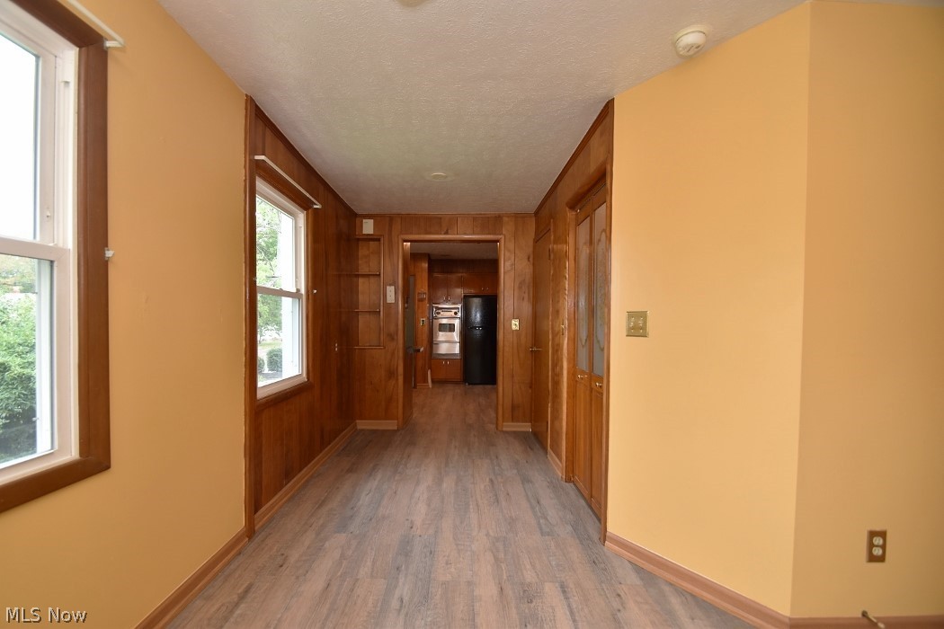 1352 Sunset Road Cleveland, OH 44124 - Photo 15 of 34