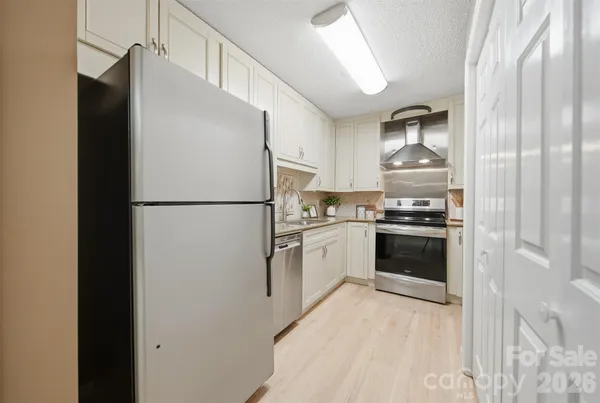 $399,900 | 2200 6th Street Northwest, Unit 3A, Hickory, NC 28601