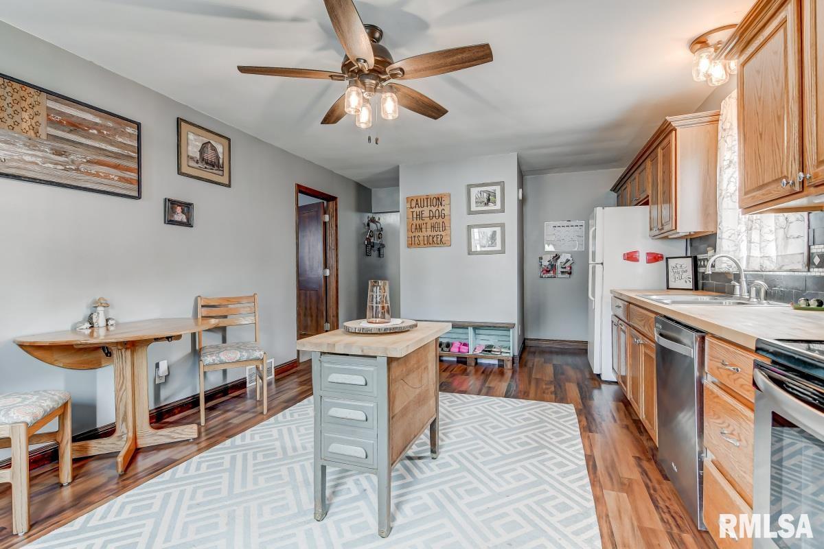 1925 North 22nd Street Springfield, IL 62702 - Photo 9 of 28 Gallery Image 9