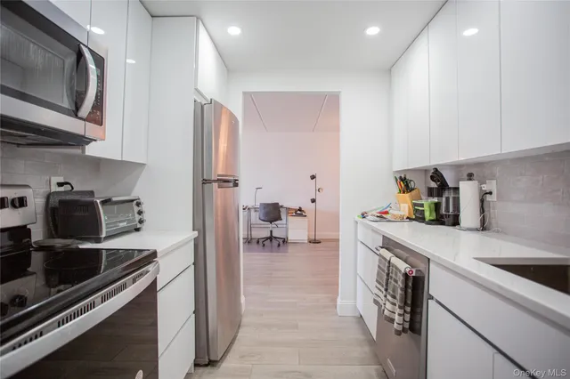 $3,700 | 230 West Broadway, Long Beach, NY 11561