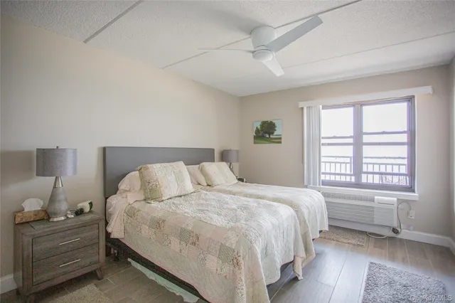 $3,700 | 230 West Broadway, Long Beach, NY 11561