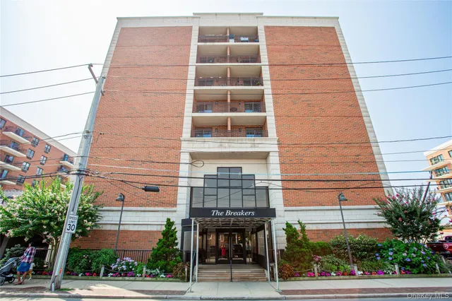 $3,700 | 230 West Broadway, Long Beach, NY 11561