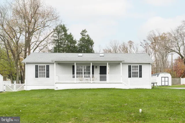 $375,000 | 22 N Road, Chesapeake City, MD 21915