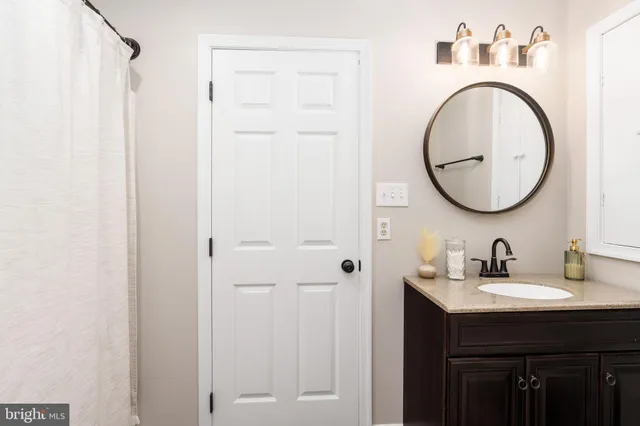 $375,000 | 22 N Road, Chesapeake City, MD 21915