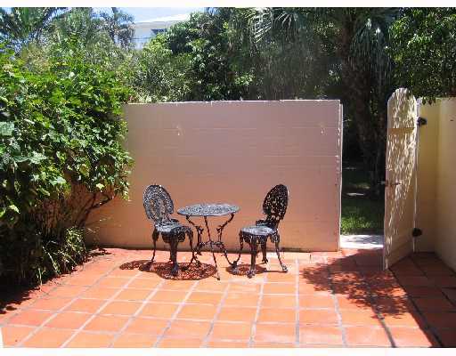 303 Gleason Street, Unit 10 Delray Beach, FL 33483 - Photo 3 of 9 Additional Photo