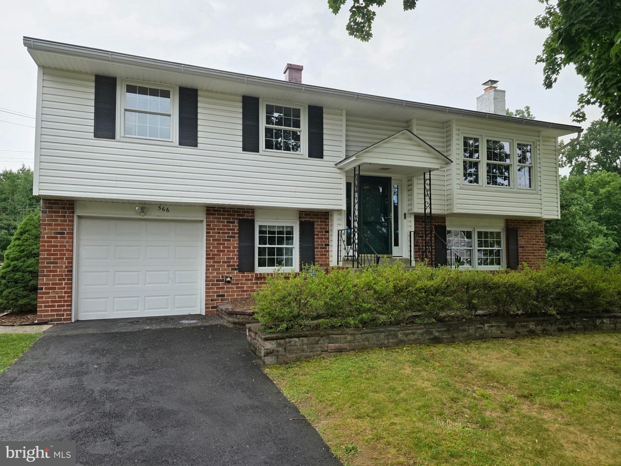 566 Delvale Road Yardley, PA 19067 - Photo 1 of 46 Gallery Image 1