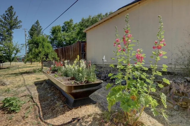 $385,000 | 14939 Stagecoach Way, Rough and Ready, CA 95975