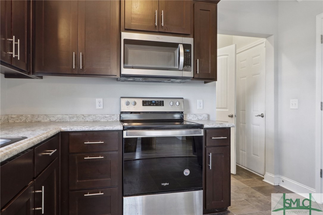 348 Rutledge Drive Hinesville, GA 31313 - Photo 10 of 26 Gallery Image 10