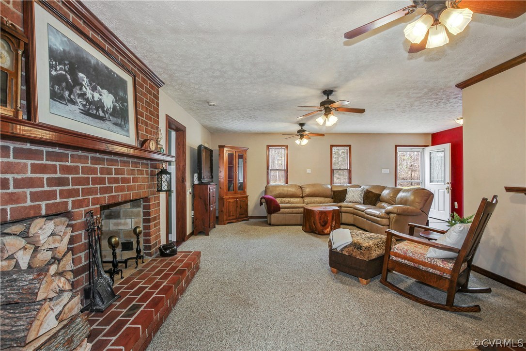 701 Clement Town Road Powhatan, VA 23139 - Photo 12 of 38 Custom Built Thru and Thru!