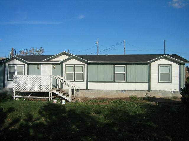 a house view with a outdoor space