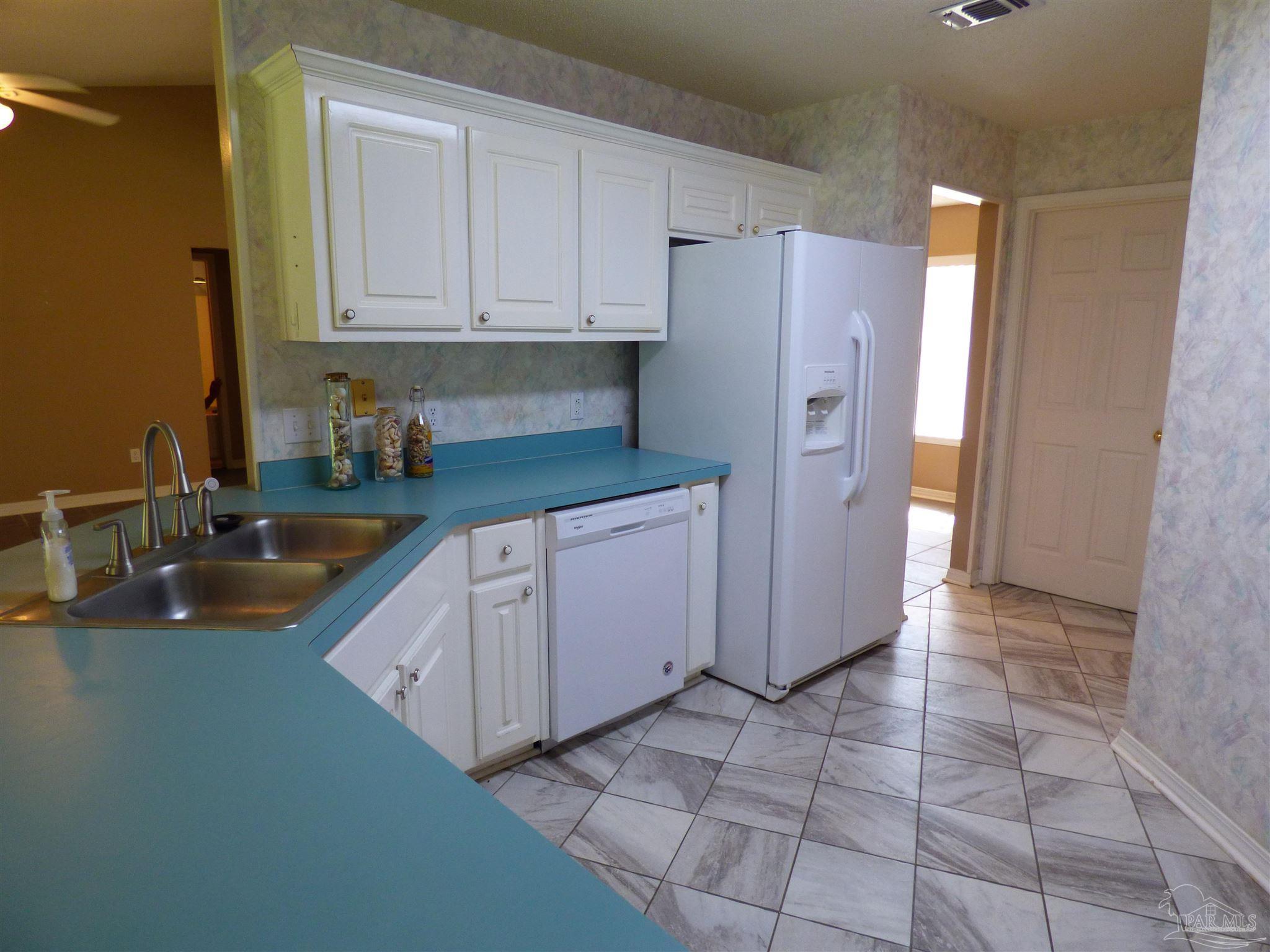 6946 Cedar Ridge Circle Milton, FL 32570 - Photo 12 of 27