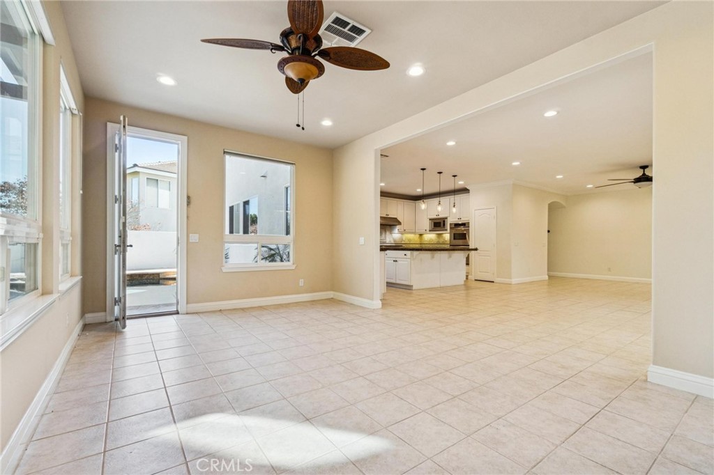 26511 Brooks Circle Stevenson Ranch, CA 91381 - Photo 21 of 65 a view of an empty room and window