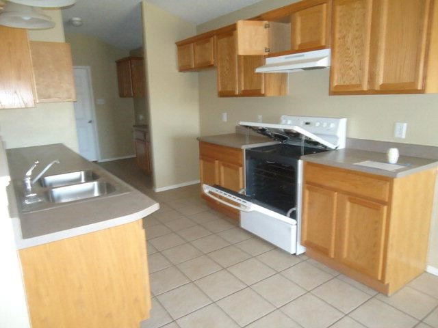 504 North Juneau Avenue Lubbock, TX 79416 - Photo 3 of 10 Photo 3