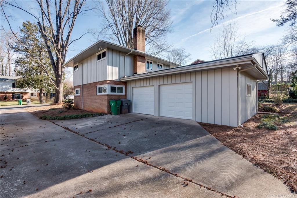710 Sandridge Road Charlotte, NC 28210 - Photo 13 of 23 Gallery Image 13