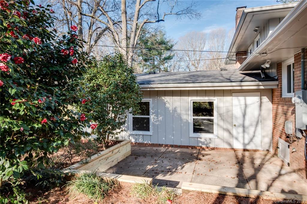 710 Sandridge Road Charlotte, NC 28210 - Photo 21 of 23 Gallery Image 21