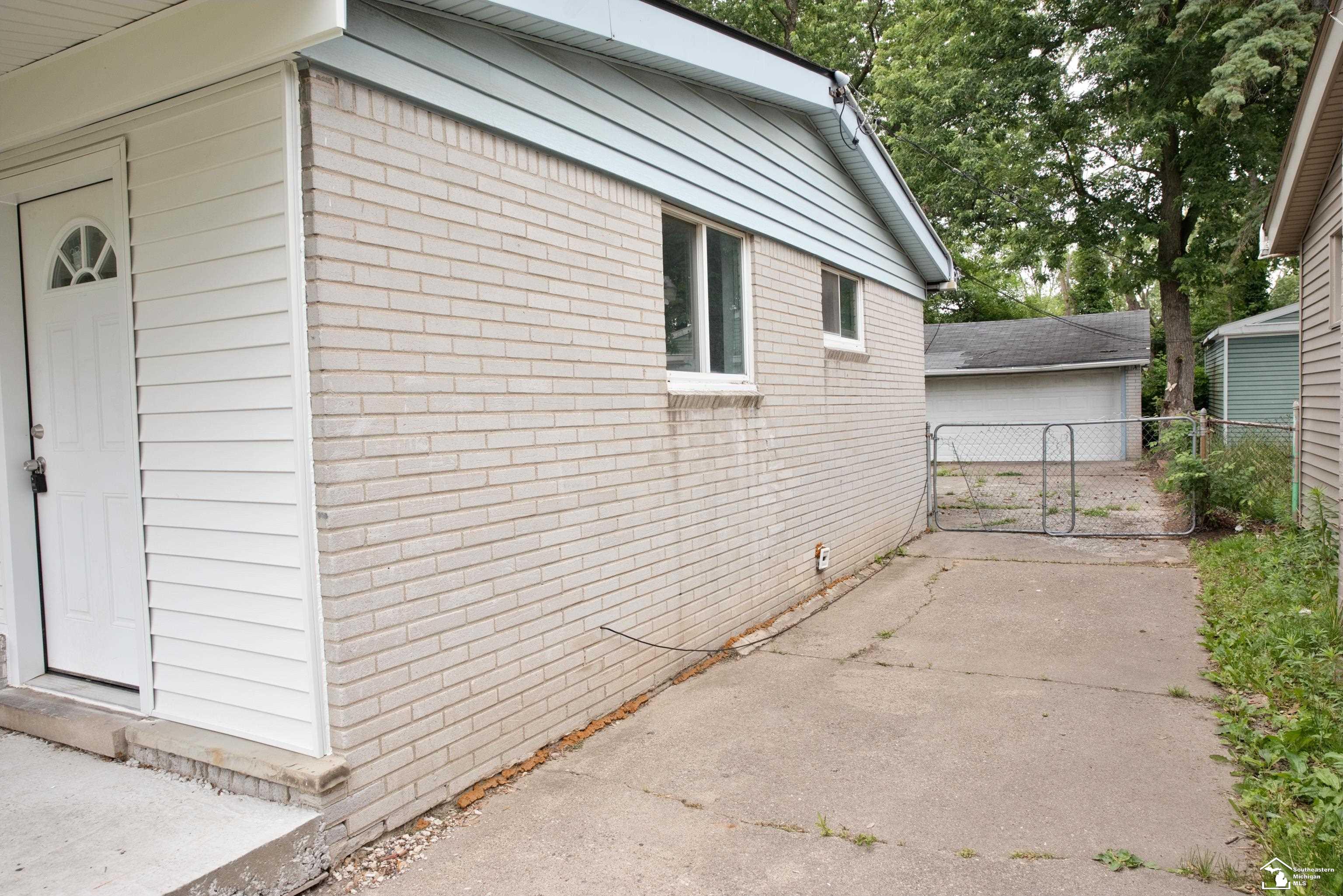 19278 Berg Road Detroit, MI 48219 - Photo 27 of 36 Gallery Image 27