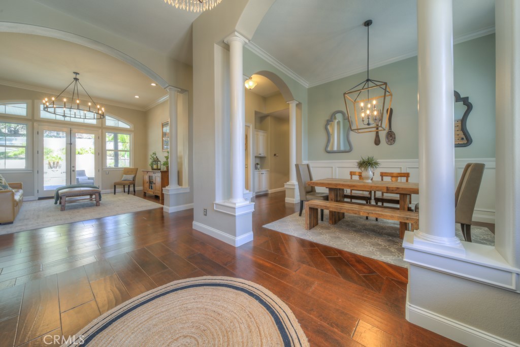 30370 Vía El Delora Temecula, CA 92592 - Photo 6 of 75