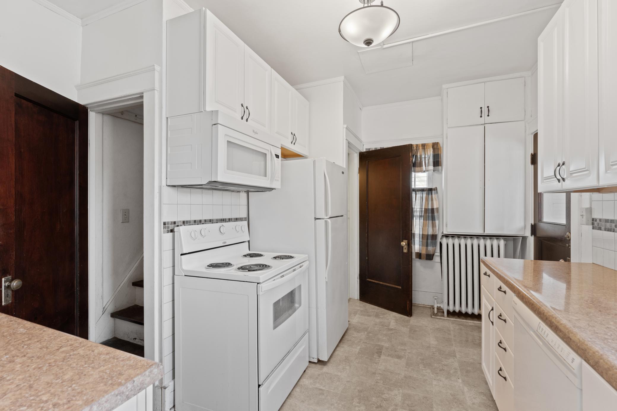 116 11th Avenue Northwest Rochester, MN 55901 - Photo 10 of 29