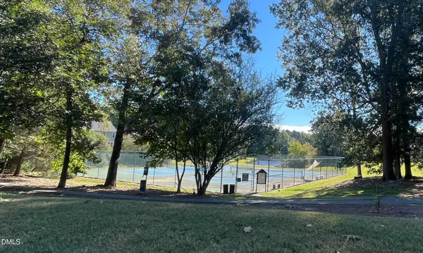 $1,600 | 1010 Kingswood Drive, Unit I, Chapel Hill, NC 27517