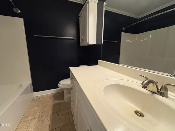 $1,600 | 1010 Kingswood Drive, Unit I, Chapel Hill, NC 27517