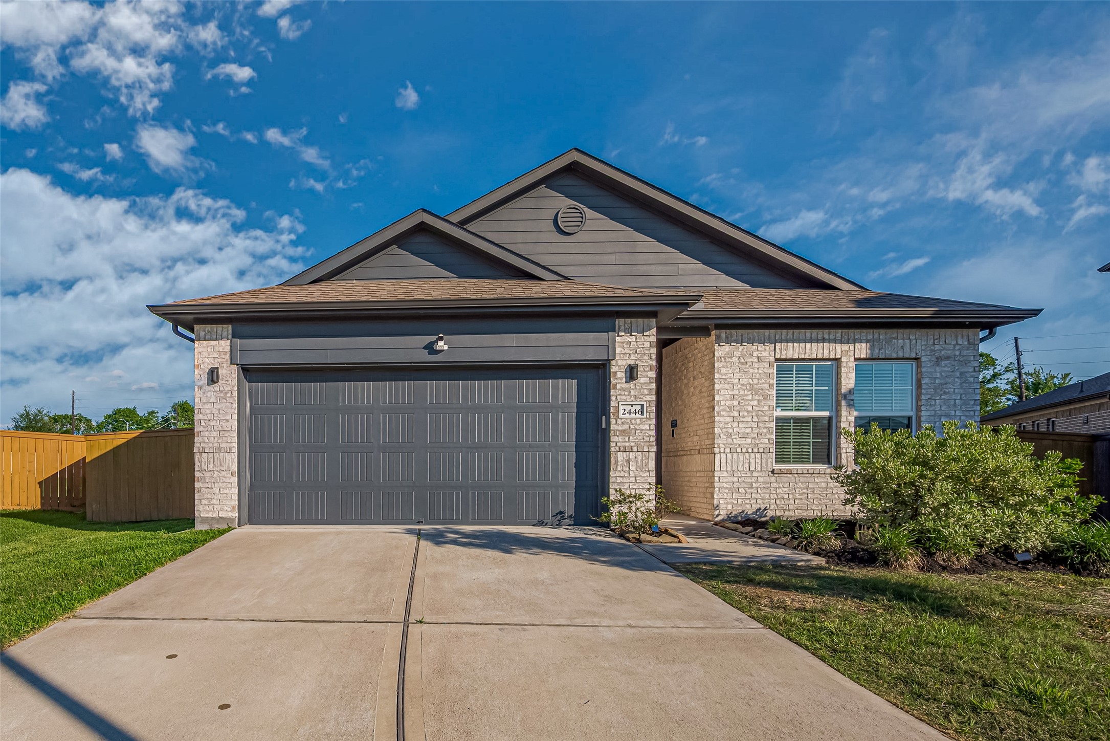 2446 Palisade Crst Drive Rosharon, TX 77583 - Photo 2 of 50