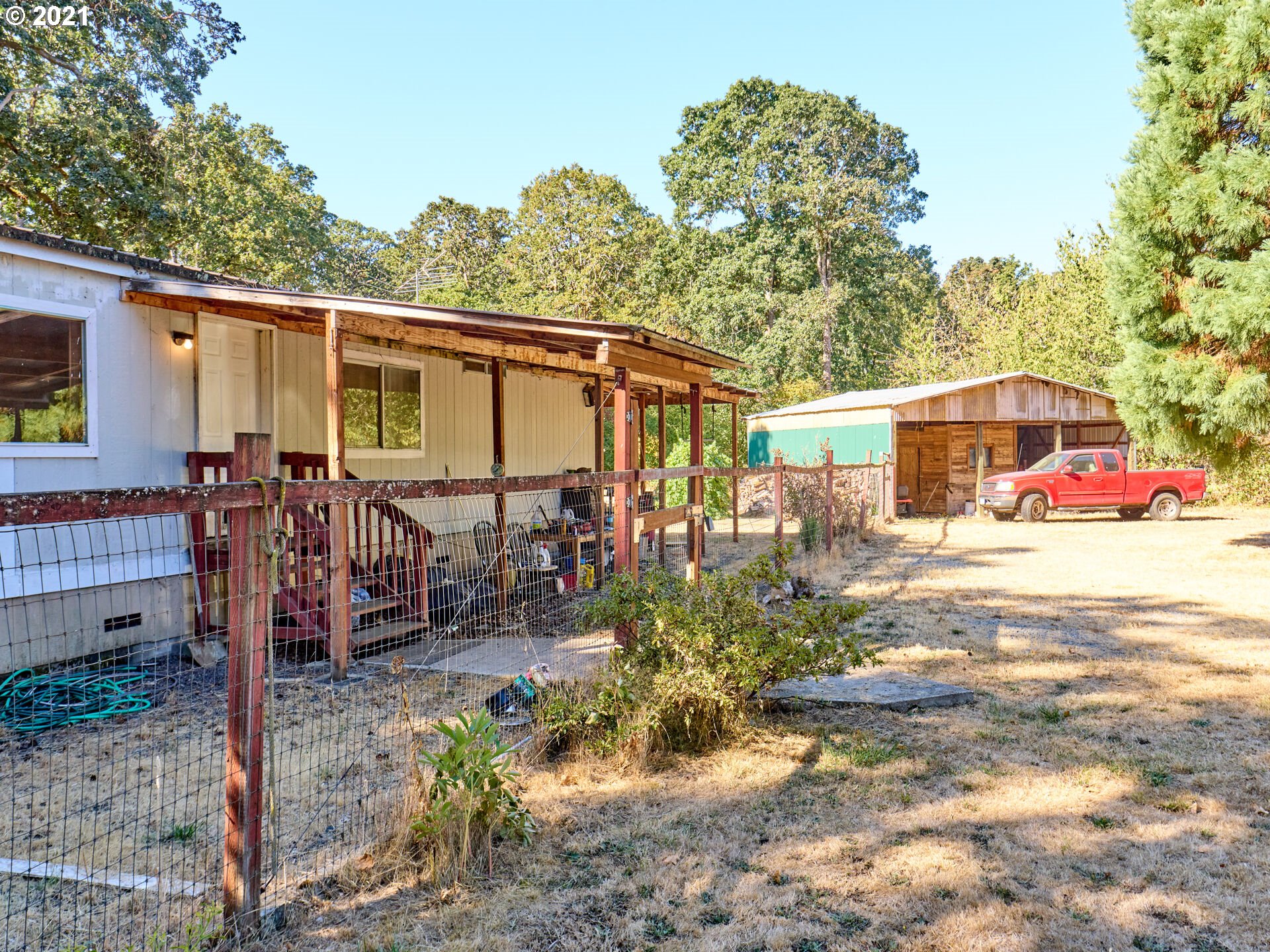14550 South Vaughan Road Molalla, OR 97038 - Photo 23 of 32 Gallery Image 23