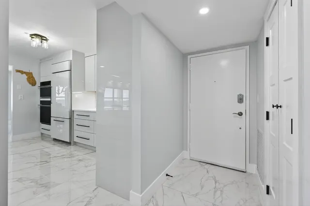 $1,499,000 | 3900 Galt Ocean Drive, Unit 817, Fort Lauderdale, FL 33308