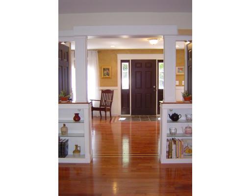 161 Rice Corner Road Brookfield, MA 01506 - Photo 11 of 28 a view of a living room with bathroom