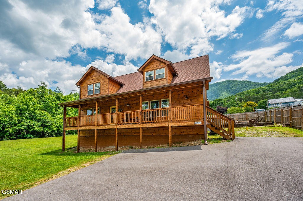 3453 Laurel Ridge Way Sevierville, TN 37862 - Photo 2 of 49 Gallery Image 2