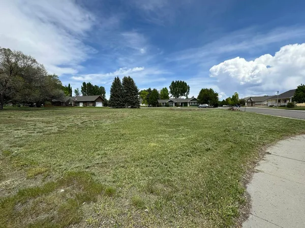 $100,000 | Westchester Circle, Riverton, WY 82501
