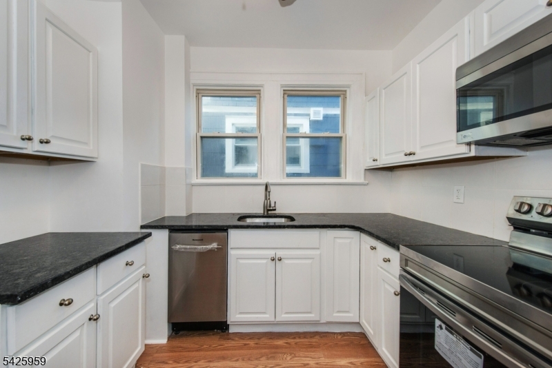51 Riggs Place South Orange, NJ 07079 - Photo 13 of 17
