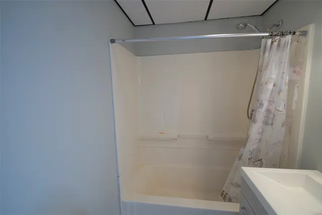 $1,850 | 30 Coburn Street, Unit 3, Salem, NH 03079