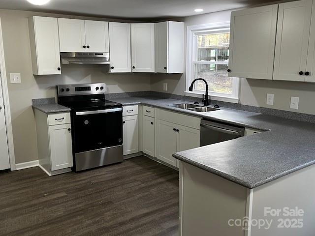 109 Lineview Drive Matthews, NC 28104 - Photo 4 of 16 a kitchen with granite countertop a sink cabinets and stainless steel appliances