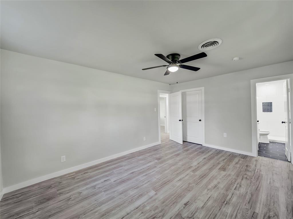 309 East Obuch Street Valley View, TX 76272 - Photo 15 of 24