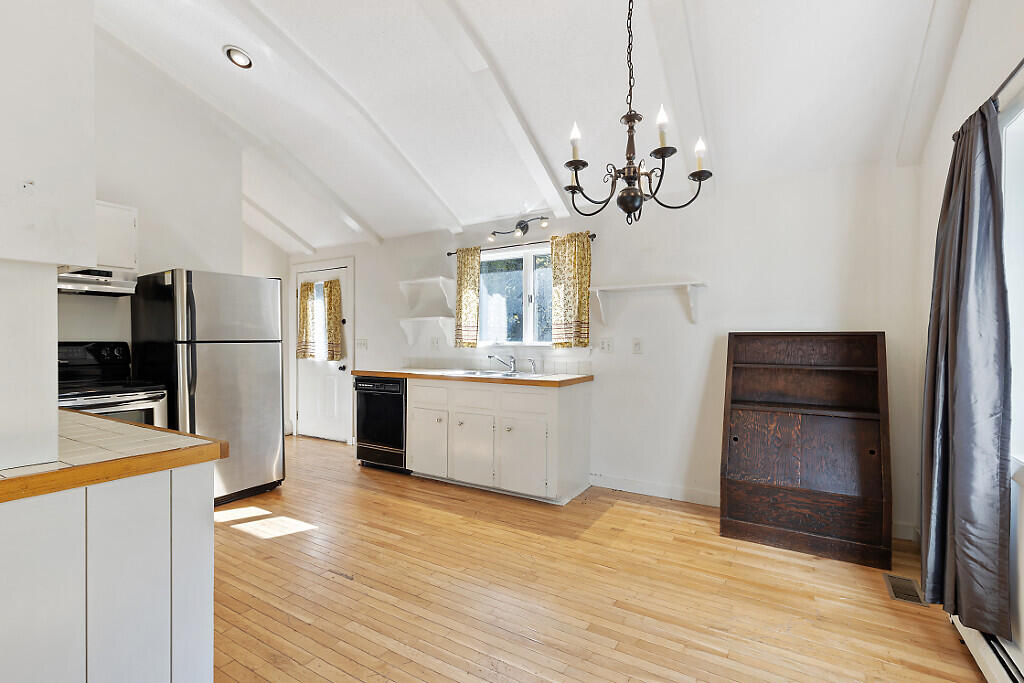 377 Church Hill Road Augusta, ME 04330 - Photo 6 of 53 6