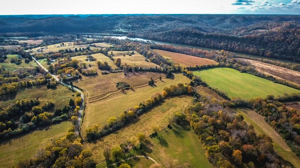 2144 Free State Road Gainesboro, TN 38562 - Photo 14 of 23 Gallery Image 14