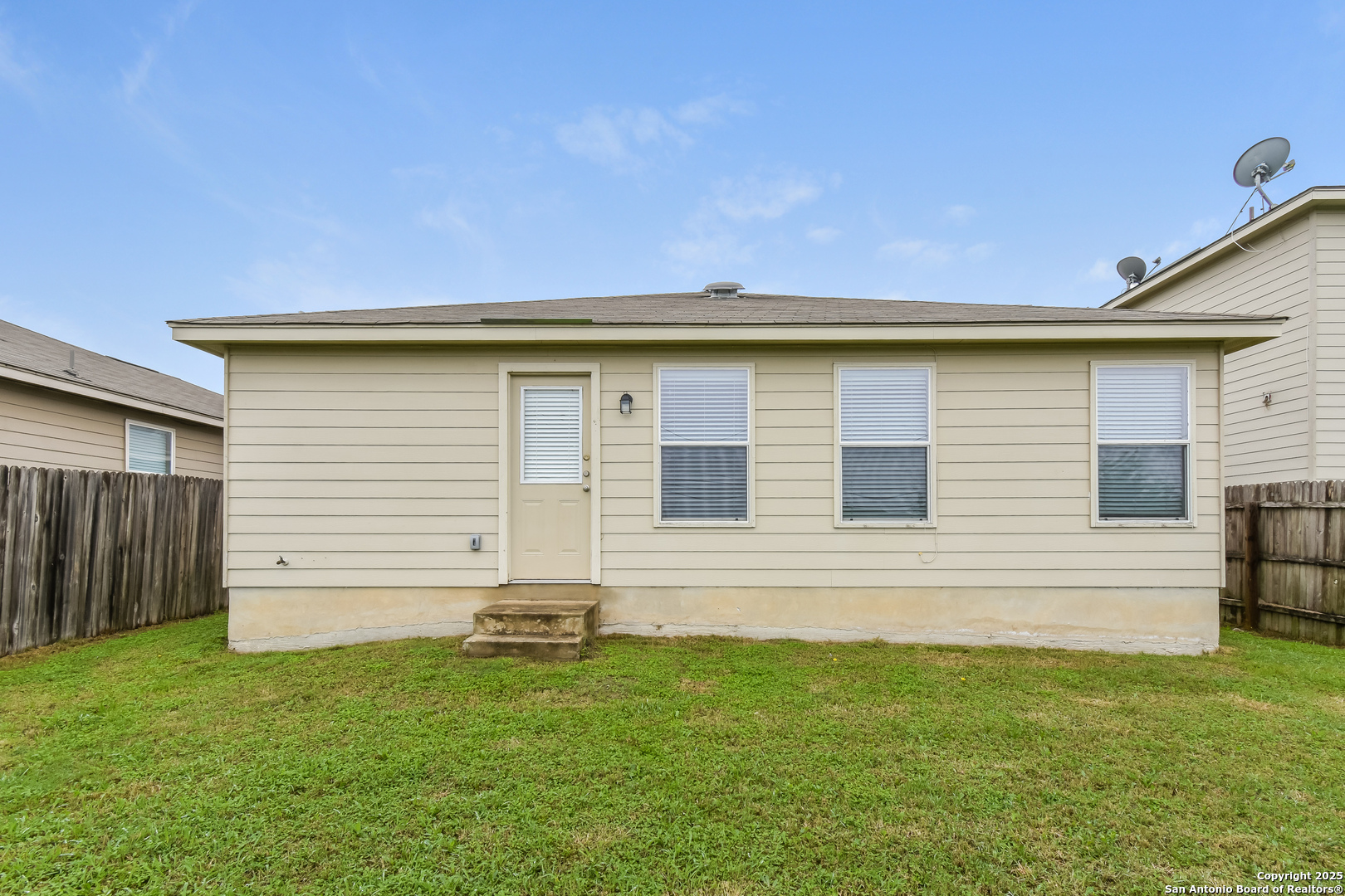 3603 Alonzo Fields Converse, TX 78109 - Photo 15 of 16 a front view of house with a garden
