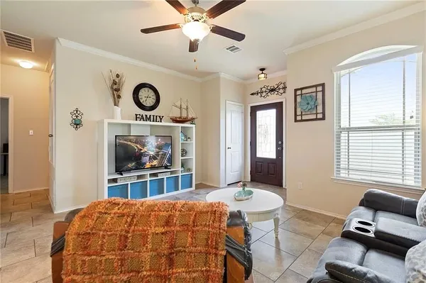 $1,895 | 156 Golden Eagle Lane, Leander, TX 78641