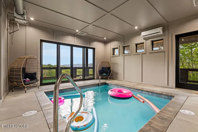 $1,575,000 | 5033 Long Rifle Road, Walland, TN 37886