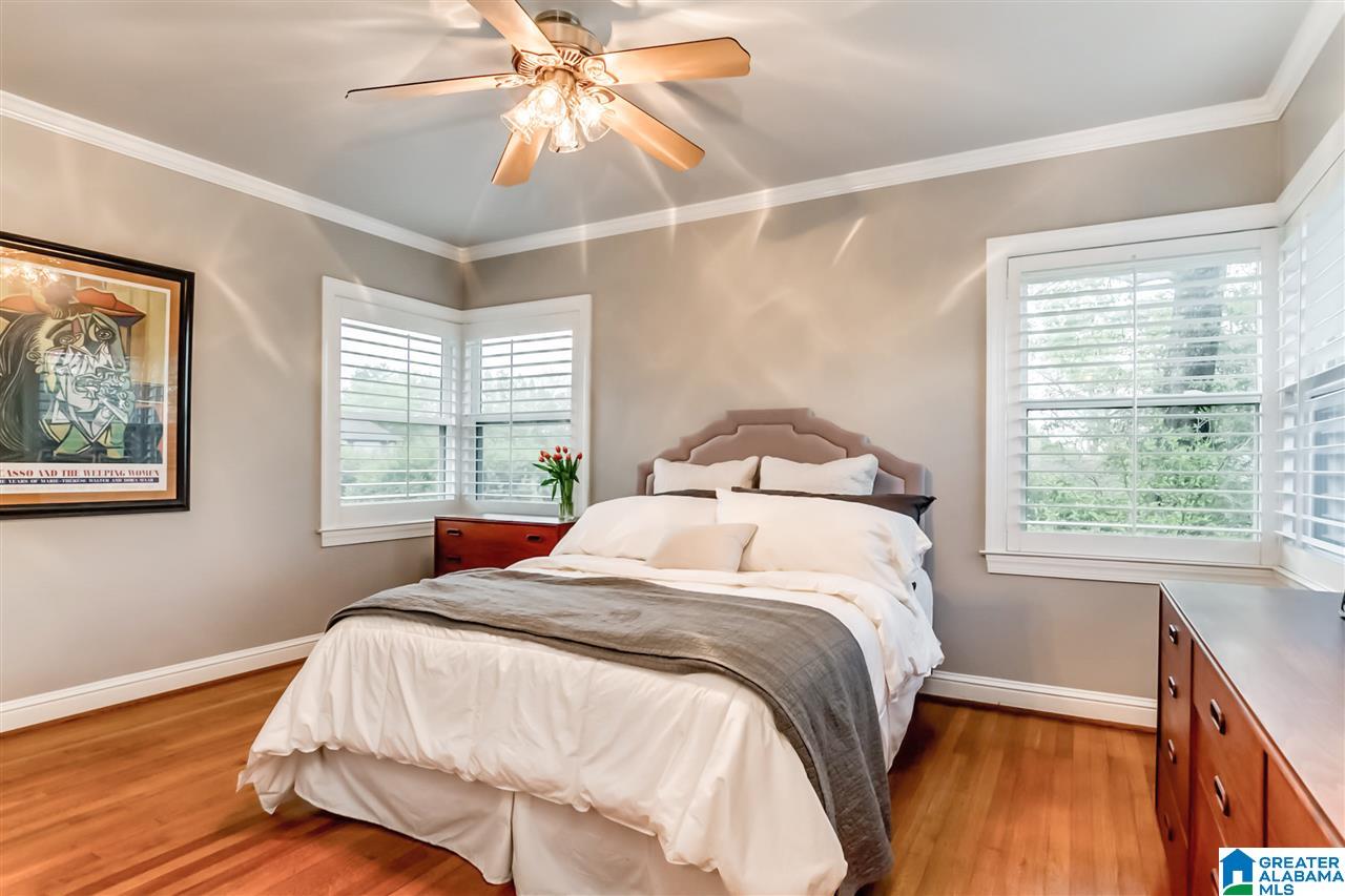 2445 Shades Crest Road Birmingham, AL 35216 - Photo 33 of 47