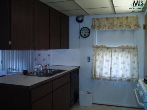 2165 Vernier Road Grosse Pointe, MI 48236 - Photo 4 of 7 282374-3.JPG